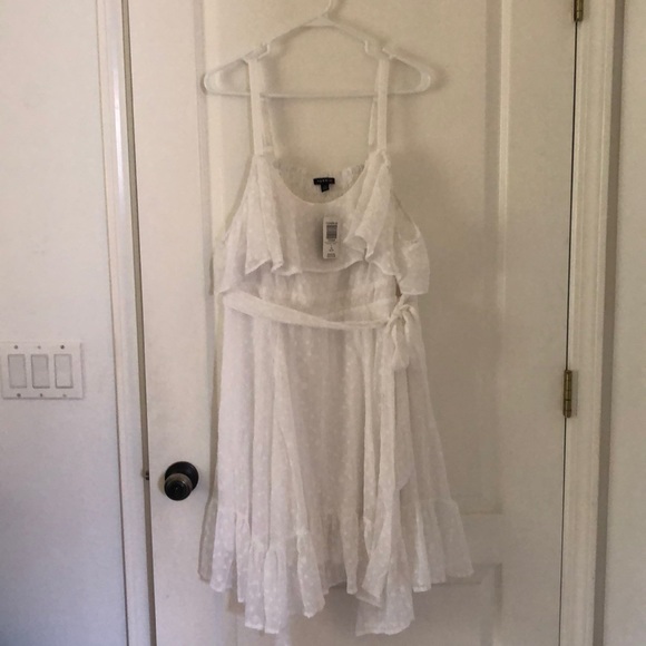 torrid Dresses & Skirts - Torrid NWT White Dress